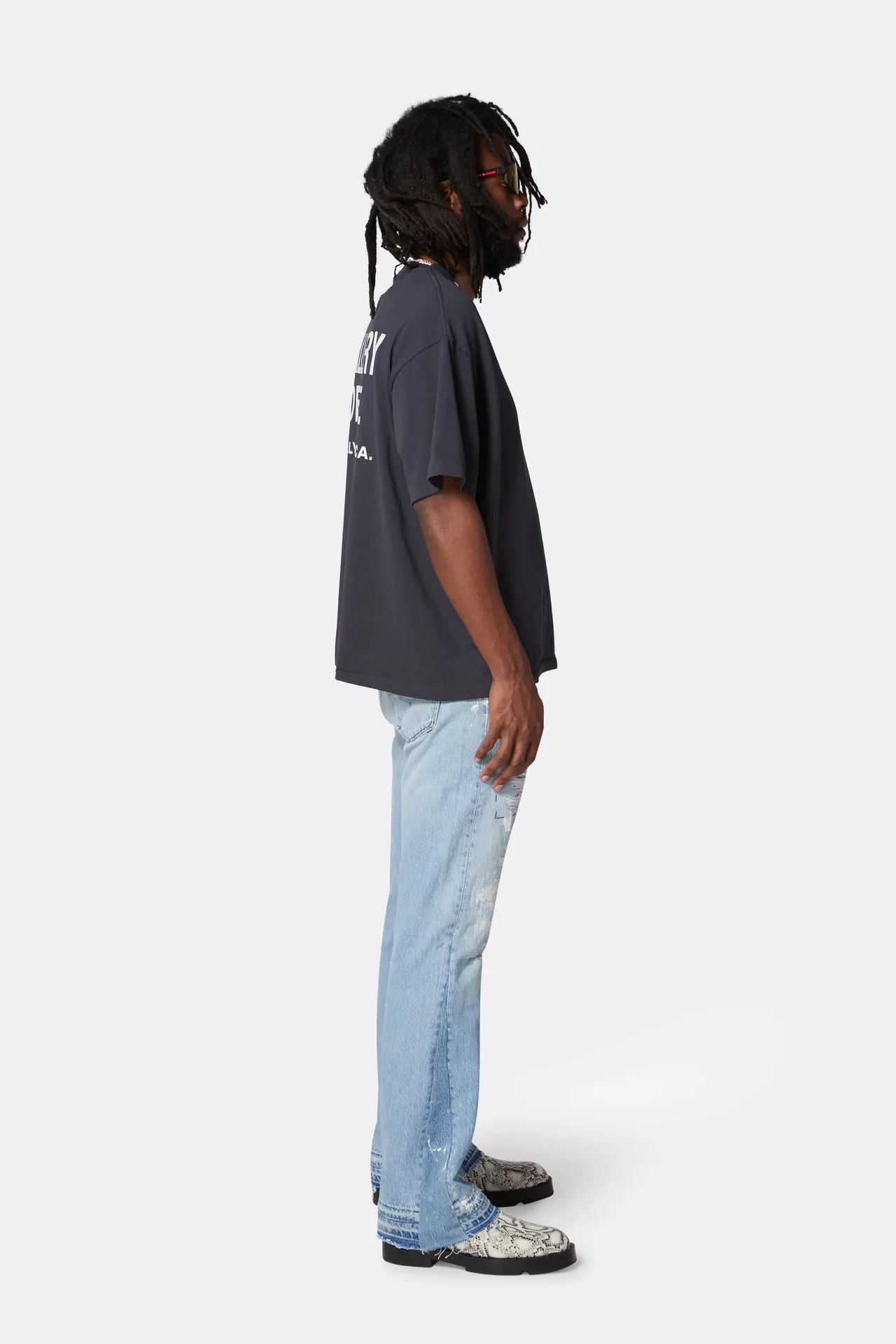 GALLERY DEPT. SOUVENIR TEE Black English LOGO short sleeves Hollywood limited edition Washed black S-XL Classic basic style washed and aged Cylindrical seamless linen and cotton fabric Loose fit